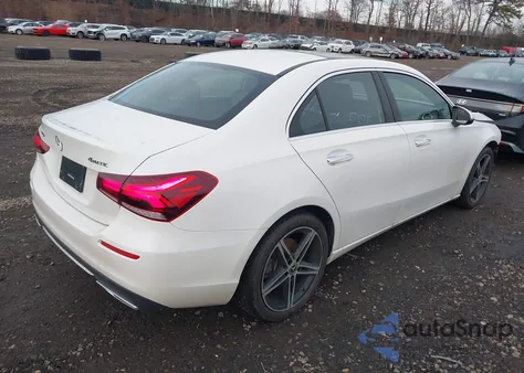 2021 Mercedes-Benz A 220 4Matic из США, поврежденный, VIN W1K3G4FB0MJ314360